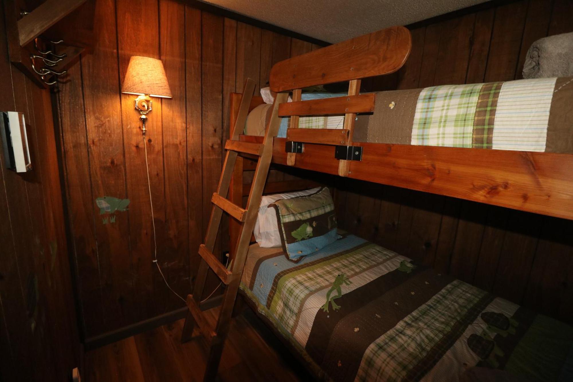 Snow Otter Haus - 1 Villa เบสเซเมอร์ ภายนอก รูปภาพ